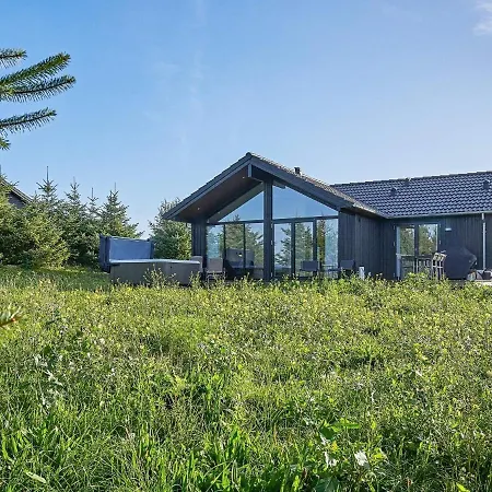 度假居 Holiday Aakirkeby Xxi Vester Somarken